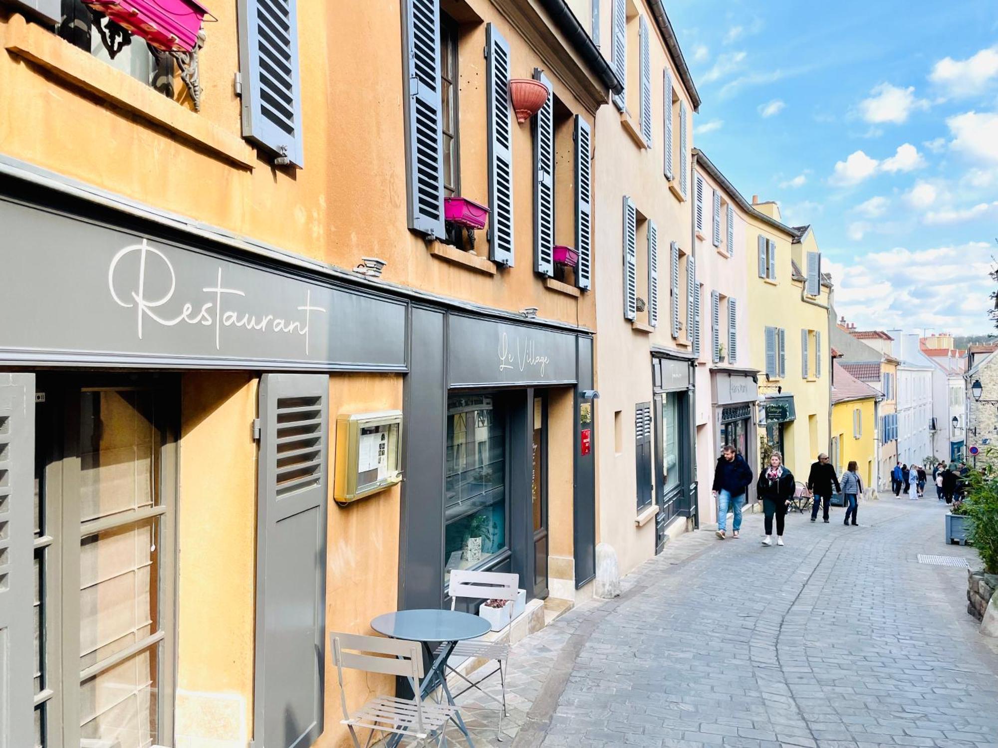 Studio Renove Et Tres Fonctionnel, Marly-Le-Roi Eksteriør billede